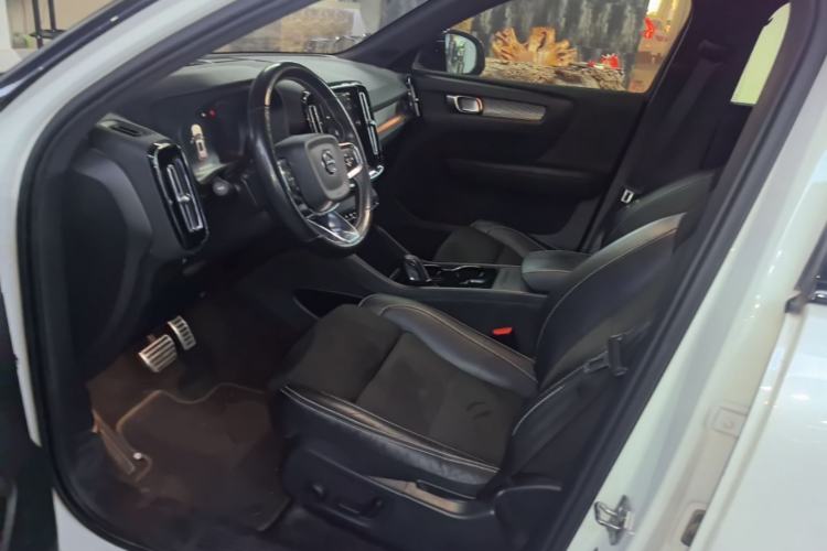 Used Volvo XC40 New Energy 2021 P8 Pure Electric All-Wheel Drive Smart Luxury Sport Edition Left Front Seat