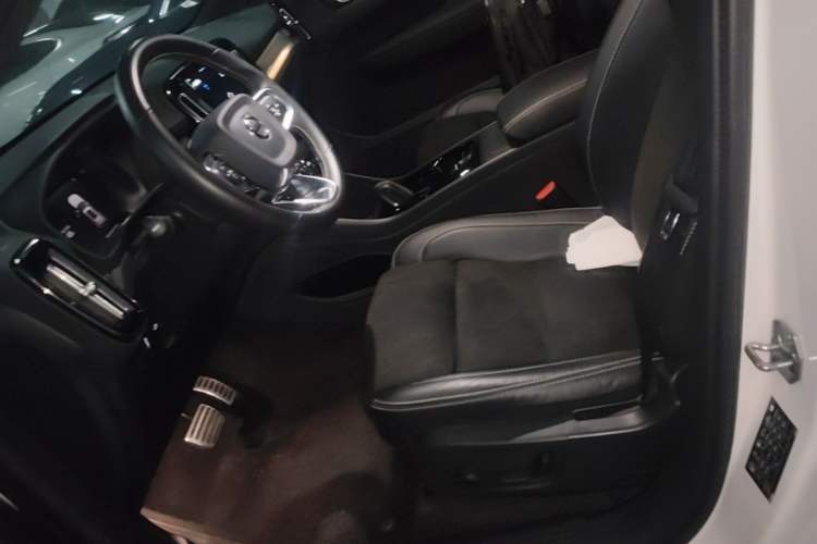 Used Volvo XC40 New Energy 2021 P8 Pure Electric All-Wheel Drive Smart Luxury Sport Edition Left Front Seat