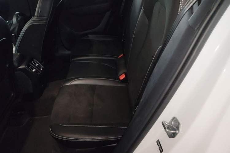 Used Volvo XC40 New Energy 2021 P8 Pure Electric All-Wheel Drive Smart Luxury Sport Edition Left Rear Seat