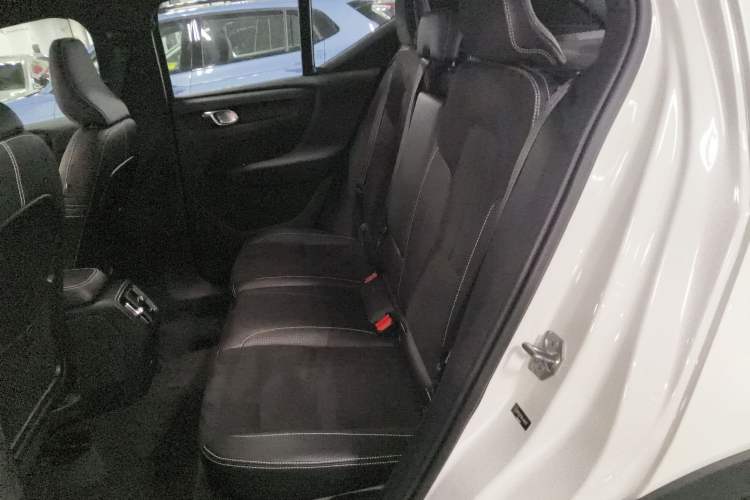 Used Volvo XC40 New Energy 2021 P8 Pure Electric All-Wheel Drive Smart Luxury Sport Edition Left Rear Seat