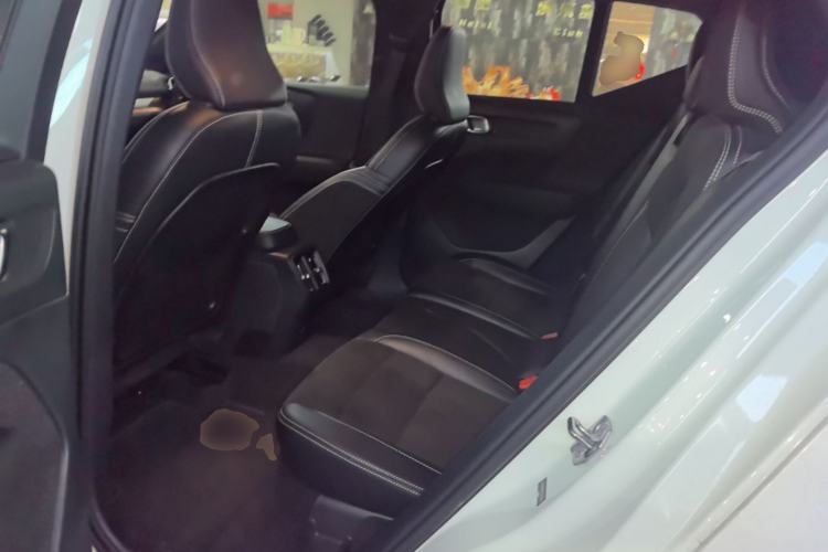 Used Volvo XC40 New Energy 2021 P8 Pure Electric All-Wheel Drive Smart Luxury Sport Edition Left Rear Seat