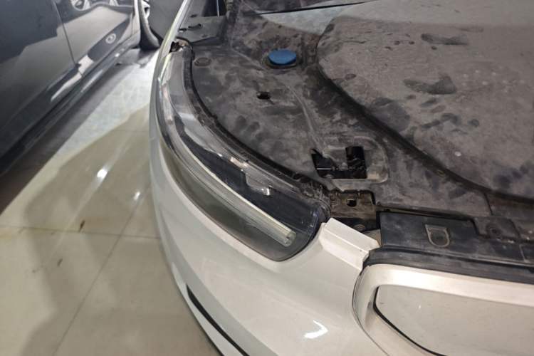 Used Volvo XC40 New Energy 2021 P8 Pure Electric All-Wheel Drive Smart Luxury Sport Edition Right Front Headlight