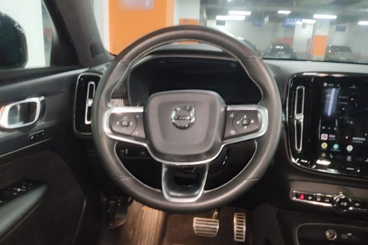 Used Volvo XC40 New Energy 2021 P8 Pure Electric All-Wheel Drive Smart Luxury Sport Edition Steering Wheel