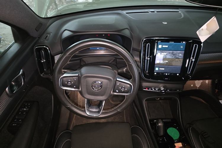 Used Volvo XC40 New Energy 2021 P8 Pure Electric All-Wheel Drive Smart Luxury Sport Edition Steering Wheel