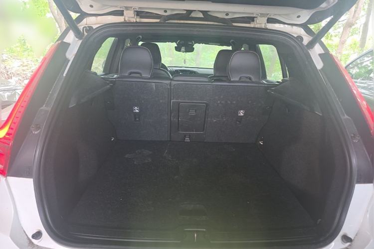 Used Volvo XC40 New Energy 2021 P8 Pure Electric All-Wheel Drive Smart Luxury Sport Edition Trunk