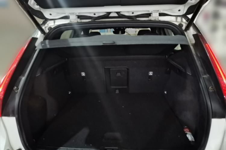 Used Volvo XC40 New Energy 2021 P8 Pure Electric All-Wheel Drive Smart Luxury Sport Edition Trunk