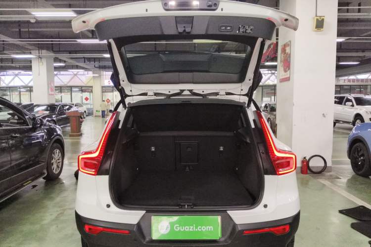 Used Volvo XC40 New Energy 2021 P8 Pure Electric All-Wheel Drive Smart Luxury Sport Edition Trunk