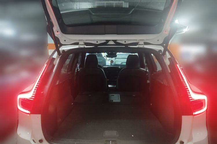 Used Volvo XC40 New Energy 2021 P8 Pure Electric All-Wheel Drive Smart Luxury Sport Edition Trunk