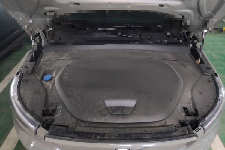 Used Volvo XC40 New Energy 2022 Long-Range Version Engine Bay