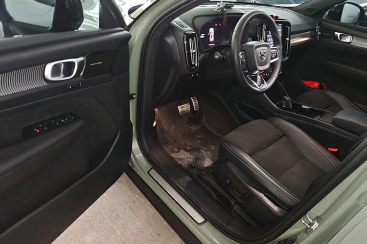 Used Volvo XC40 New Energy 2022 Long-Range PRO Version Driver Seat