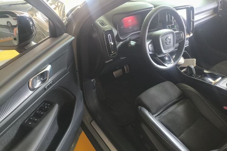 Used Volvo XC40 New Energy 2022 Long-Range Version Driver Seat