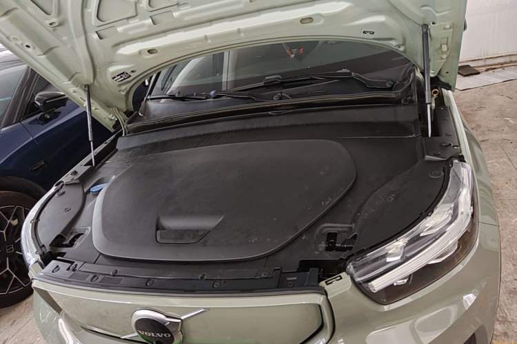 Used Volvo XC40 New Energy 2022 Long-Range PRO Version Engine Bay