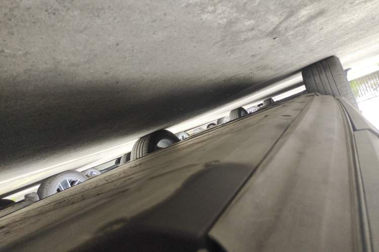 Used Volvo XC40 New Energy 2022 Long-Range PRO Version Left Side Sill