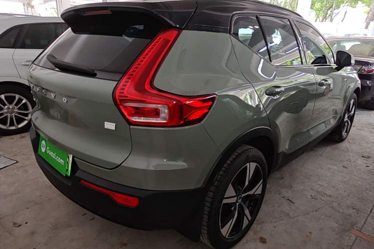 Used Volvo XC40 New Energy 2022 Long-Range PRO Version Rear Right 45 Deg