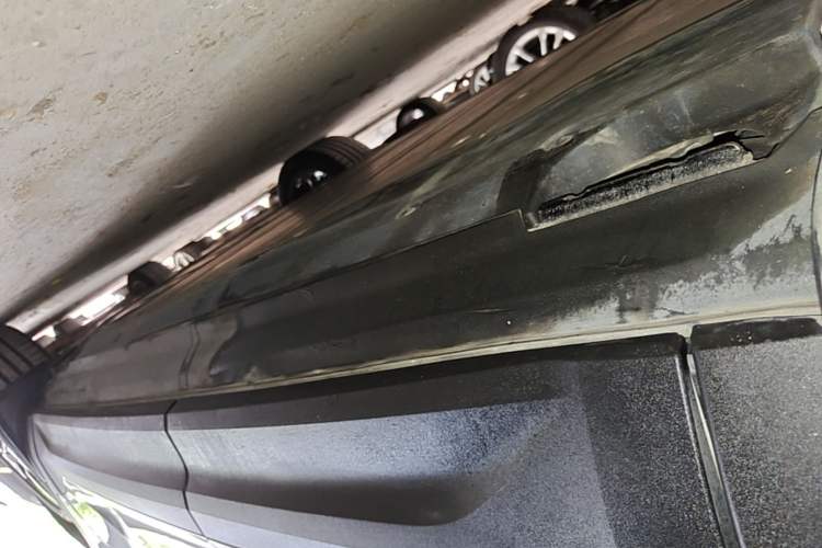 Used Volvo XC40 New Energy 2022 Long-Range PRO Version Right Side Sill