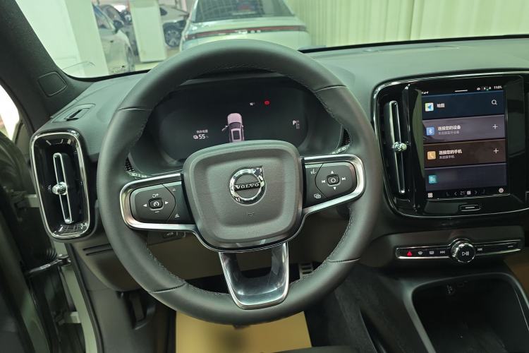 Used Volvo XC40 New Energy 2022 Long-Range Version Steering Wheel
