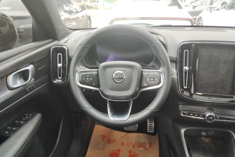 Used Volvo XC40 New Energy 2022 Long-Range PRO Version Steering Wheel