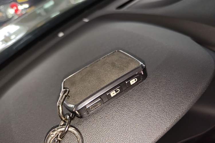 Used Volvo XC40 New Energy 2022 Long-Range PRO Version Vehicle Key