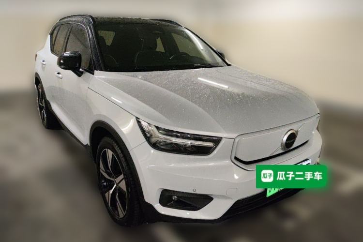 Used Volvo XC40 New Energy 2022 Four-Wheel Drive High-Performance Version Front Right 45 Deg