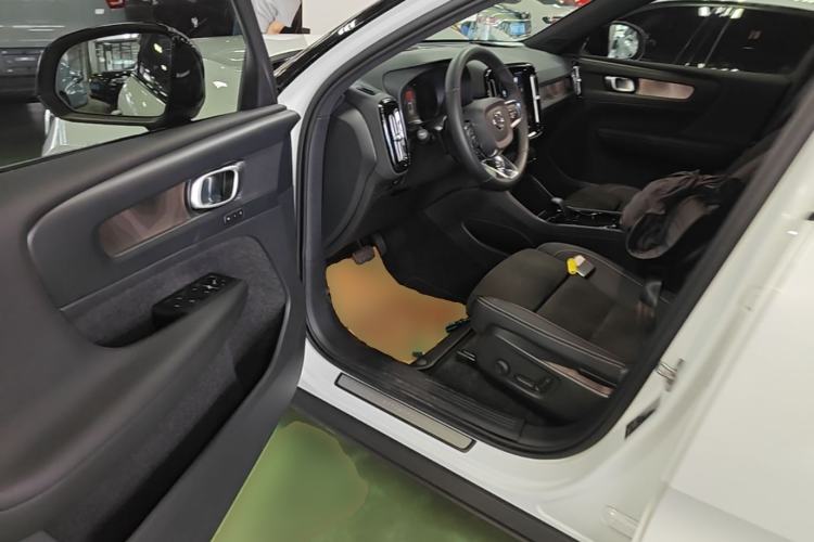 Used Volvo XC40 New Energy 2022 Long-Range Version Driver Seat
