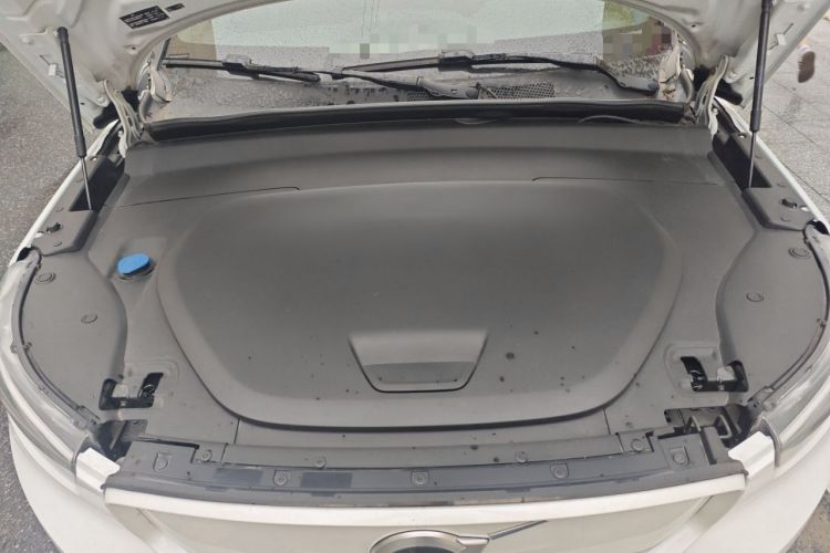 Used Volvo XC40 New Energy 2022 Long-Range PRO Version Engine Bay