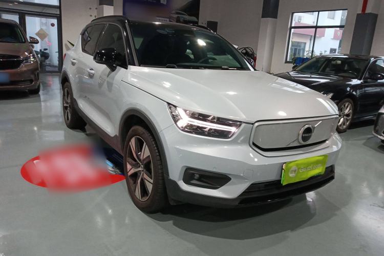 Used Volvo XC40 New Energy 2022 Four-Wheel Drive High-Performance Version Exterior 2