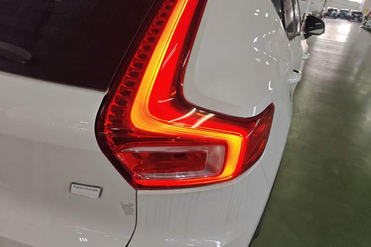 Used Volvo XC40 New Energy 2022 Long-Range Version Exterior 3
