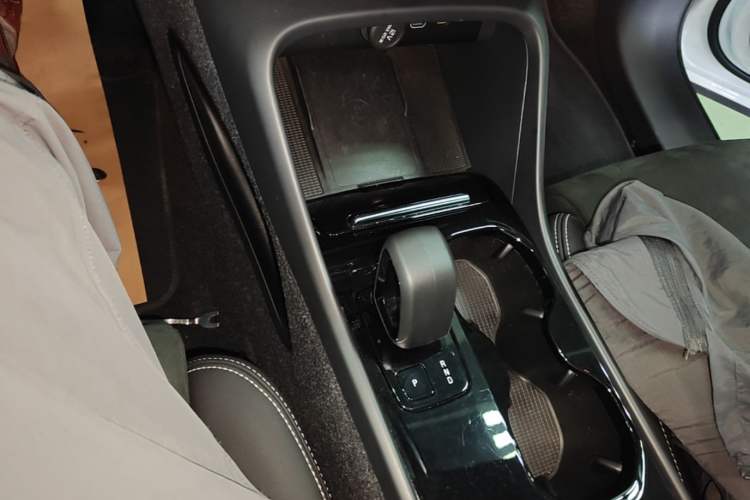 Used Volvo XC40 New Energy 2022 Long-Range Version Gear Lever