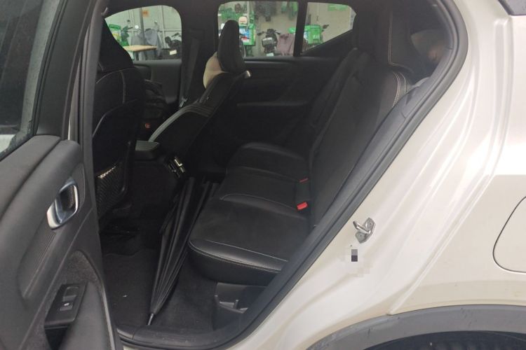 Used Volvo XC40 New Energy 2022 Long-Range PRO Version Interior 4