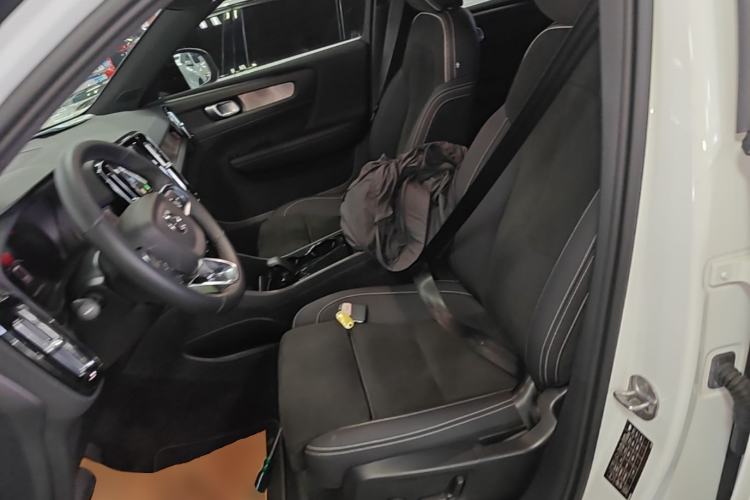 Used Volvo XC40 New Energy 2022 Long-Range Version Left Front Seat