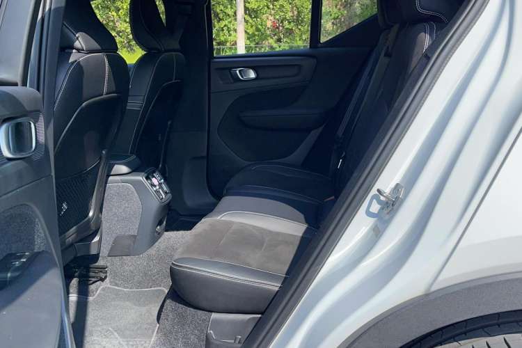 Used Volvo XC40 New Energy 2022 Long-Range PRO Version Left Rear Seat