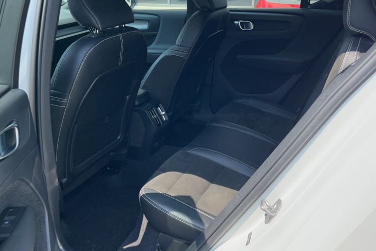 Used Volvo XC40 New Energy 2022 Long-Range Version Left Rear Seat