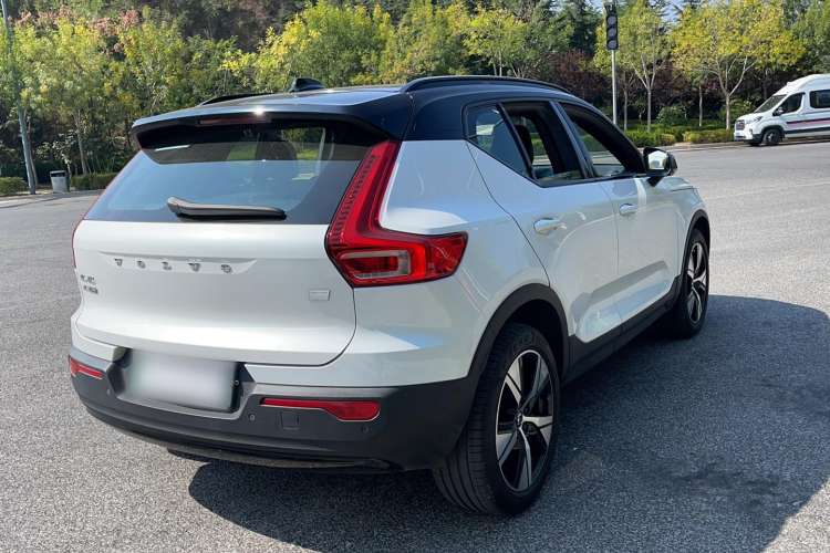 Used Volvo XC40 New Energy 2022 Long-Range PRO Version Rear Right 45 Deg