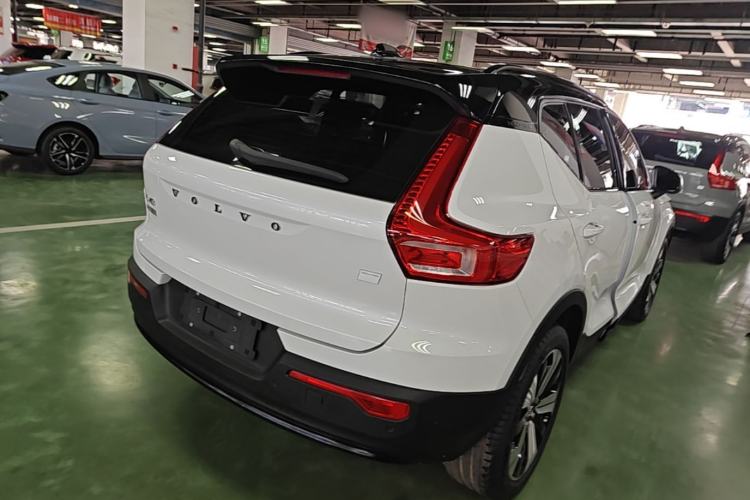 Used Volvo XC40 New Energy 2022 Long-Range Version Rear Right 45 Deg