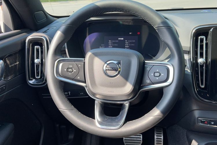 Used Volvo XC40 New Energy 2022 Long-Range PRO Version Steering Wheel