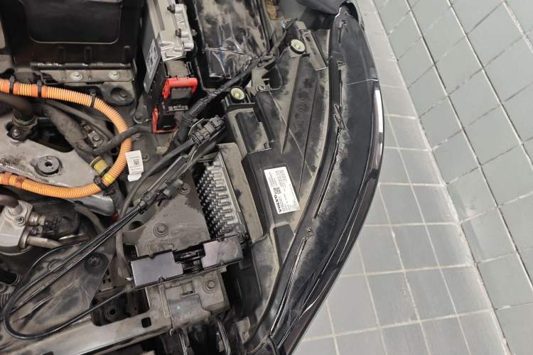 Used Volvo XC40 New Energy 2023 Long-Range PRO Version Engine Bay Left