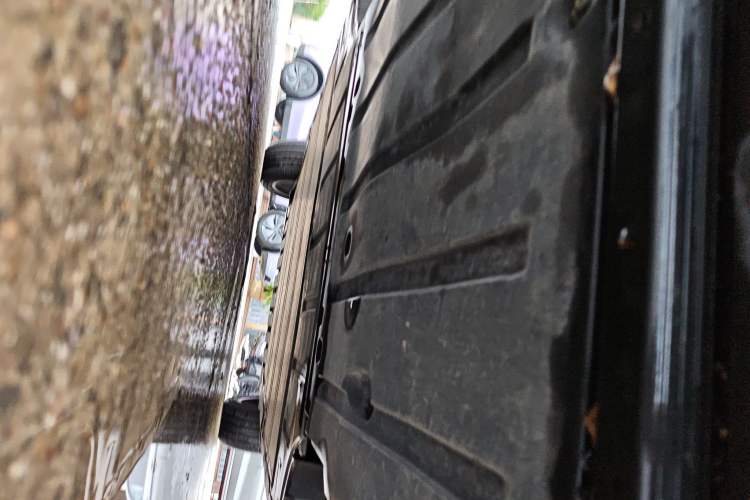 Used Volvo XC40 New Energy 2023 Long-Range Version Chassis Front