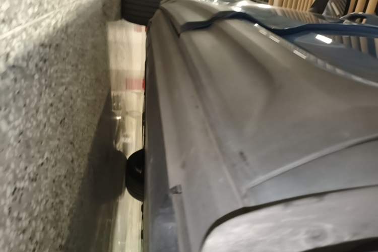 Used Volvo XC40 New Energy 2023 Long-Range Version Chassis Rear Left