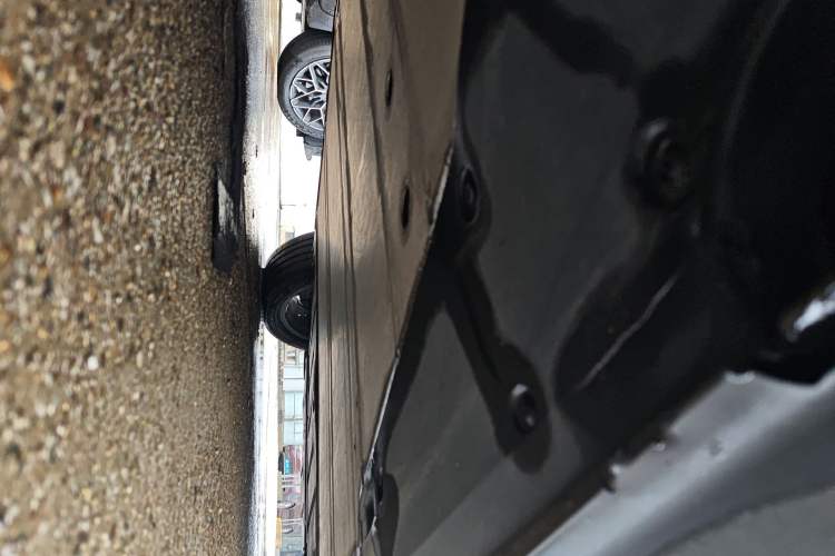 Used Volvo XC40 New Energy 2023 Long-Range Version Chassis Rear Right