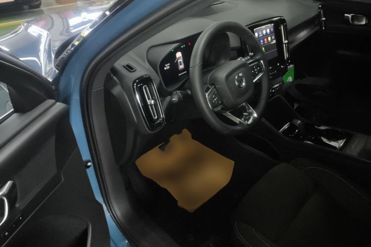 Used Volvo XC40 New Energy 2023 Long-Range Version Driver Seat