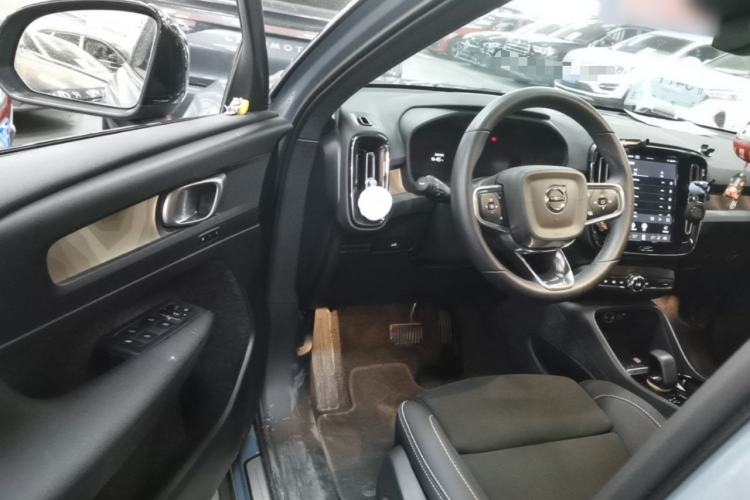 Used Volvo XC40 New Energy 2023 Long-Range Version Driver Seat