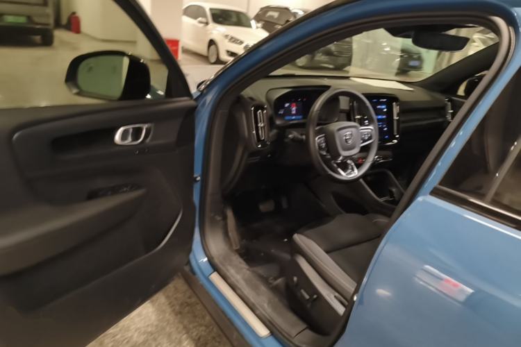 Used Volvo XC40 New Energy 2023 Long-Range Version Driver Seat