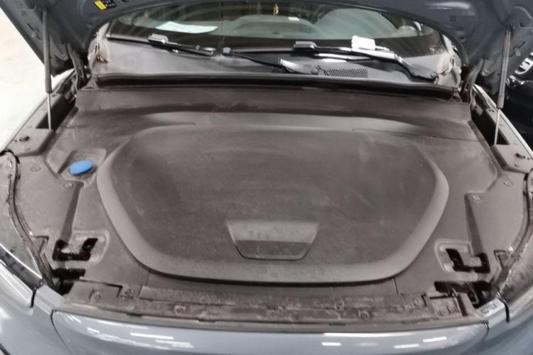 Used Volvo XC40 New Energy 2023 Long-Range Version Engine Bay