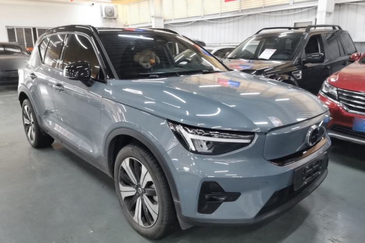 Used Volvo XC40 New Energy 2023 Long-Range Version Front Right 45 Deg