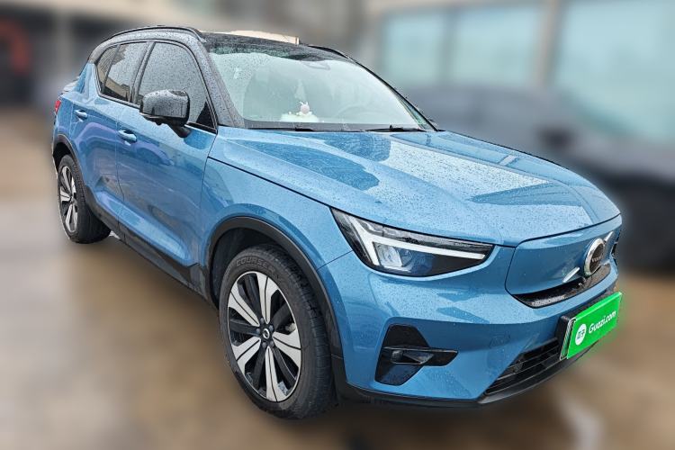 Used Volvo XC40 New Energy 2023 Long-Range Version Front Right 45 Deg