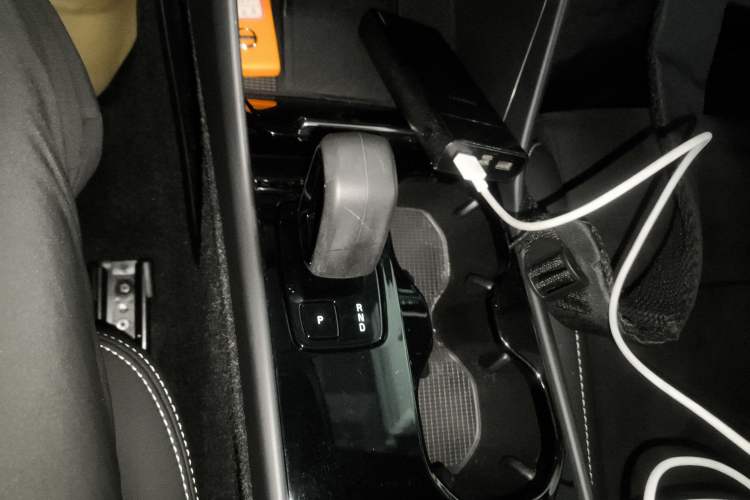 Used Volvo XC40 New Energy 2023 Long-Range Version Gear Lever