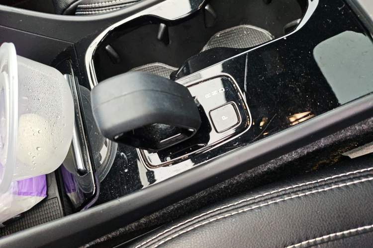 Used Volvo XC40 New Energy 2023 Long-Range Version Gear Lever