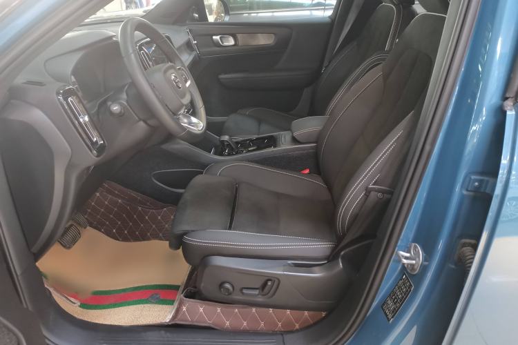 Used Volvo XC40 New Energy 2023 Long-Range Version Interior 5
