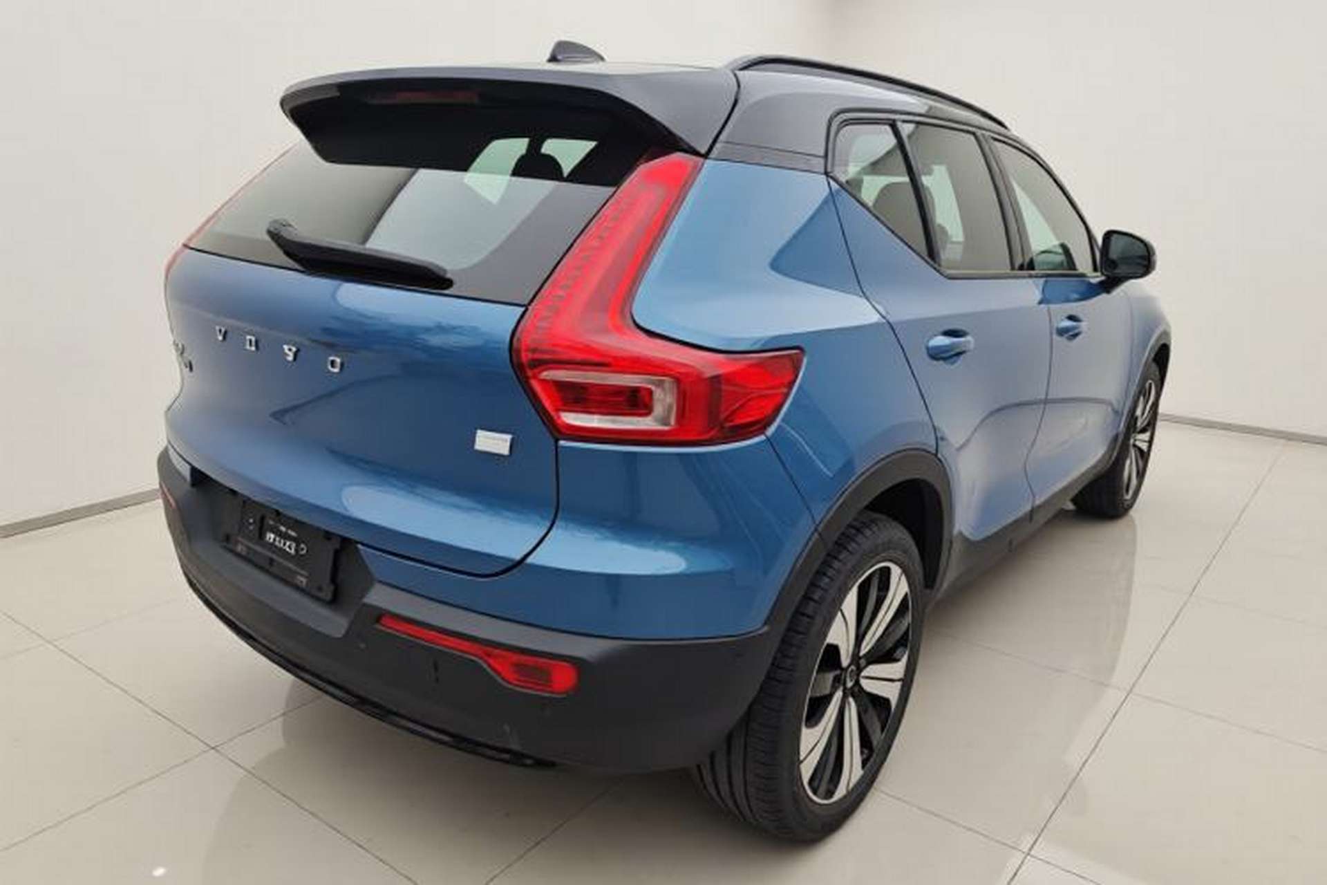 Used Volvo XC40 New Energy 2023 Long-Range PRO Version Rear Right 45 Deg