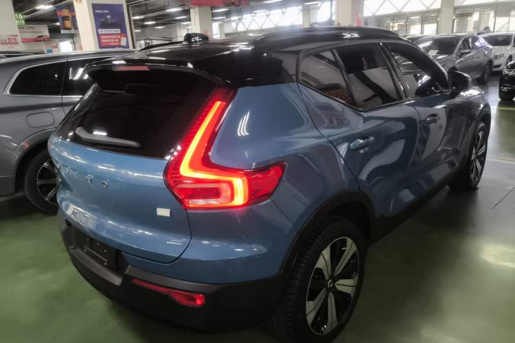 Used Volvo XC40 New Energy 2023 Long-Range Version Rear Right 45 Deg